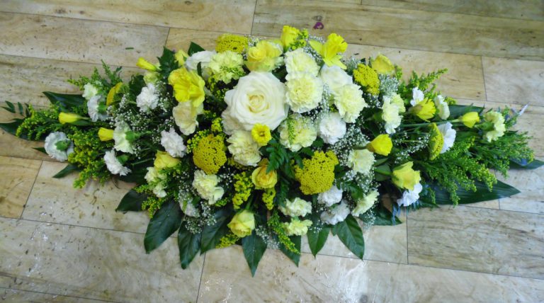 Lemon/Green with touch of White Double Ended Spray